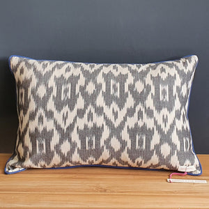 Staffa Large Rectangle Cushion with electric blue piping