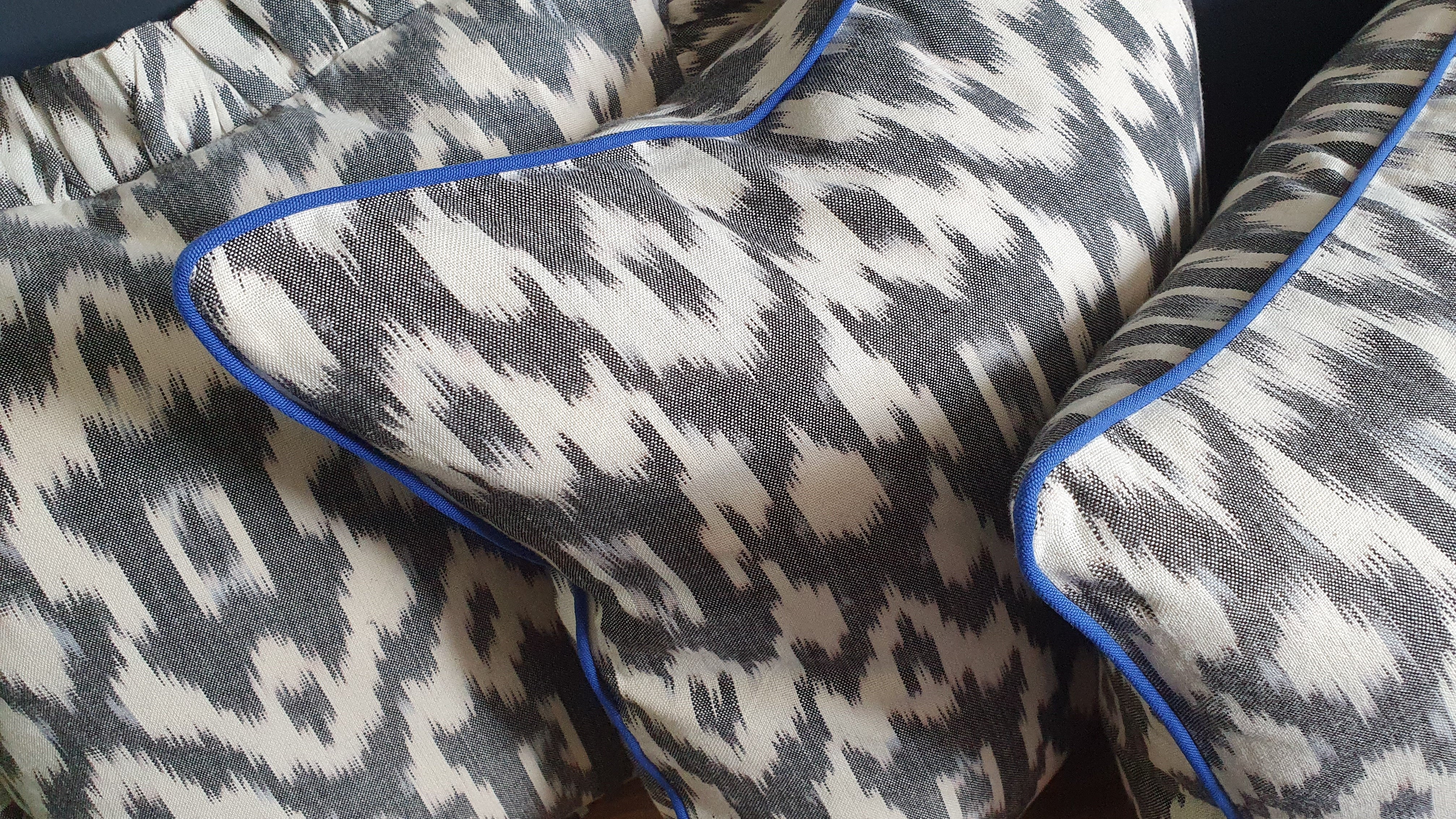 Staffa Large Rectangle Cushion with electric blue piping